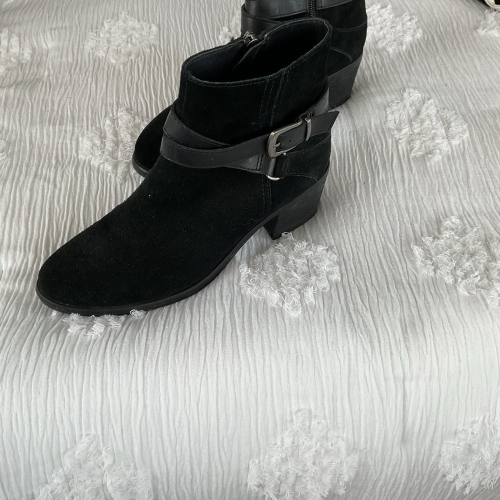 Elegant Black Ankle Booties